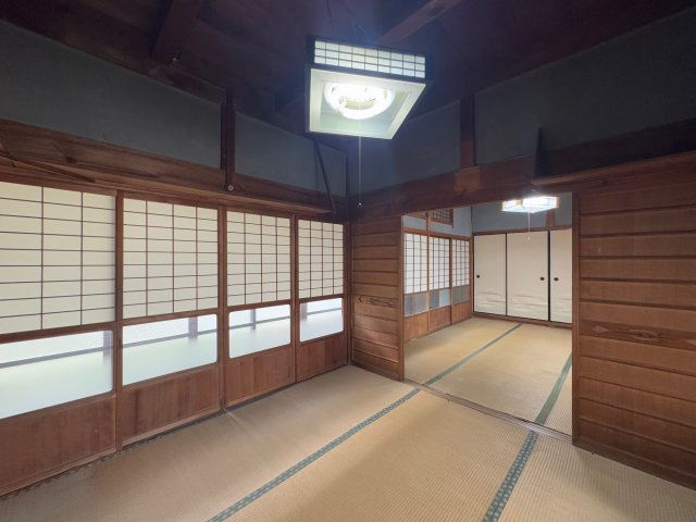 葛城市大畑　中古戸建の和室|母屋の和室♪