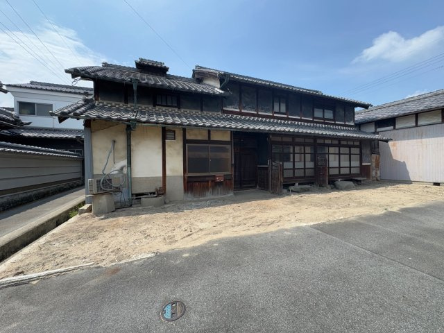 葛城市大畑　中古戸建の外観|南阪奈道路新庄ICすぐなので大阪へのアクセス良好♪