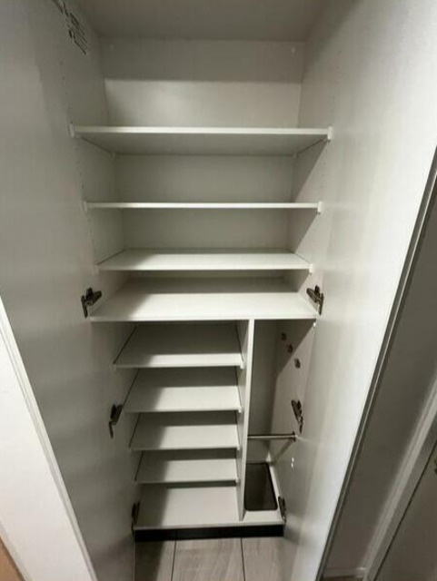 アーバンパーク北浦和の玄関|シューズボックスです