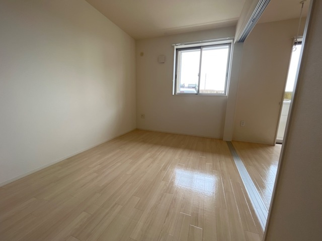 ＬＩＮＥの洋室|洋室