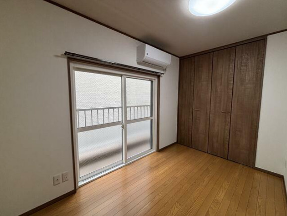 杉並区荻窪１丁目の賃貸マンションの居間・リビング