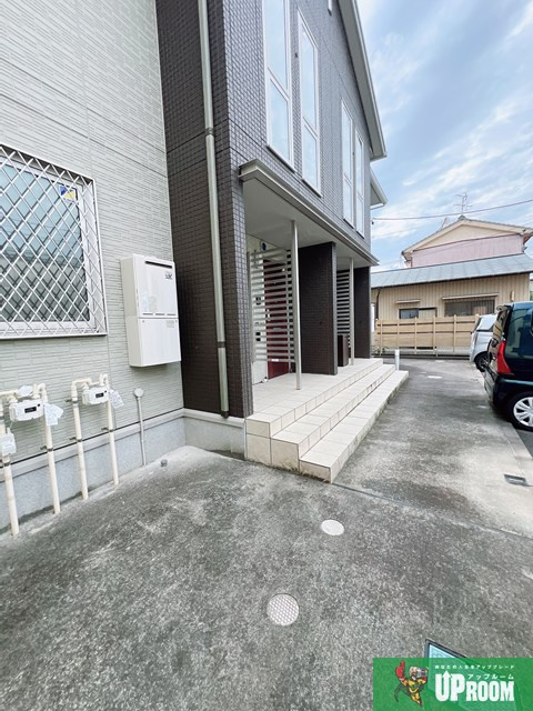 コージーハウス Aの駐車場