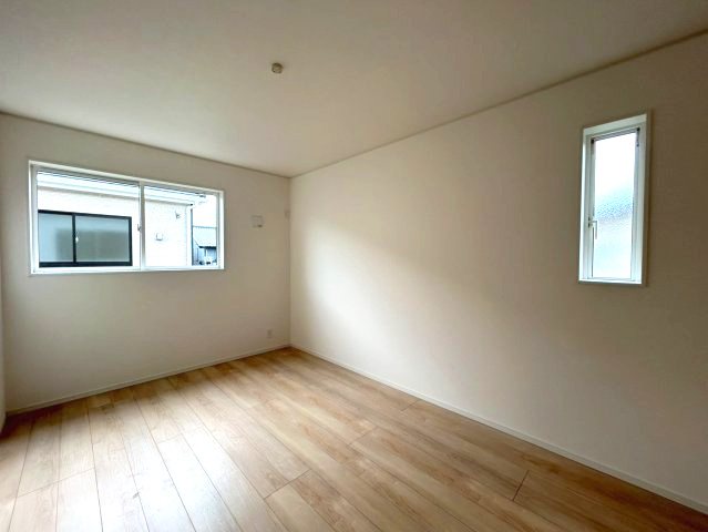 新築戸建　長野市松岡　全３棟の洋室