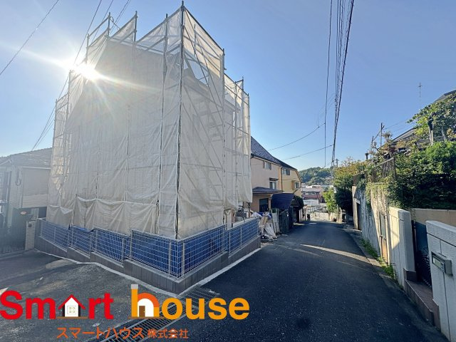 町田市能ヶ谷6丁目　1棟の前面道路含む現地写真