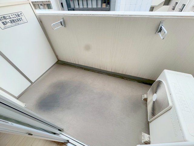 スプランディッド新大阪DUEのバルコニー