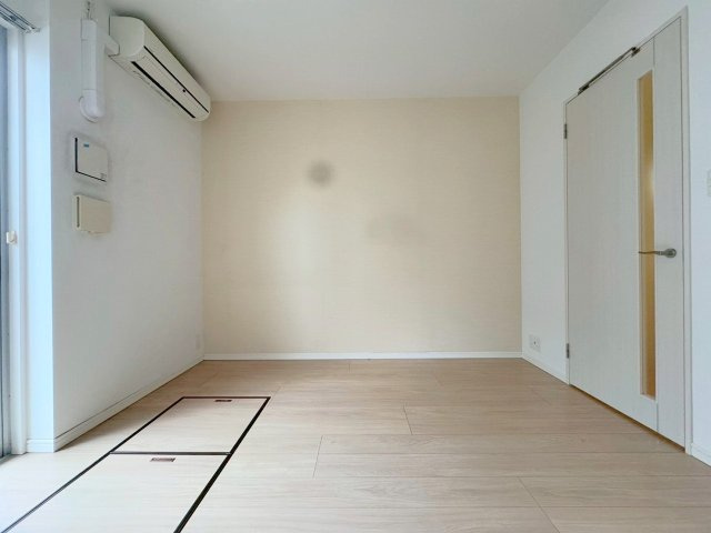 スプランディッド新大阪DUEの居間・リビング