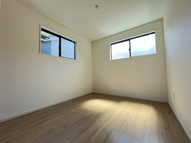 【子供部屋】 | 福岡市城南区西片江2丁目1期　1号棟（全2棟）【仲介手数料無料・0円】 | 施工例。施工例は完成時と異なる場合があります。