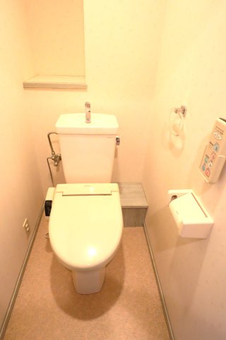 ライオンズマンション北鈴蘭台第二の和室|東側 和室 約6帖