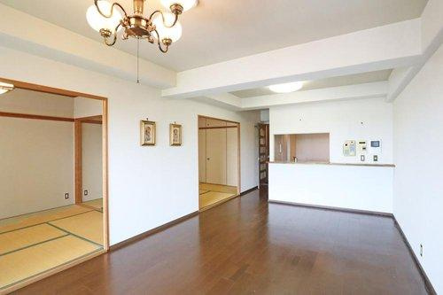 ライオンズマンション北鈴蘭台第二の居間・リビング|リビングダイニング