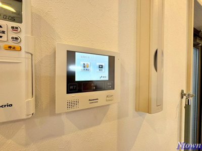 【セキュリティ】 | ヒュッゲ | モニター付きです。