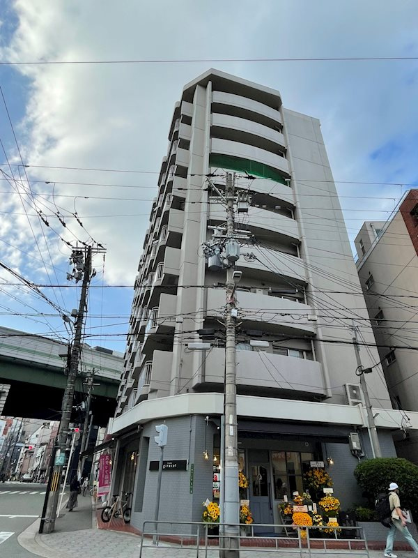 山本興産ビルの外観