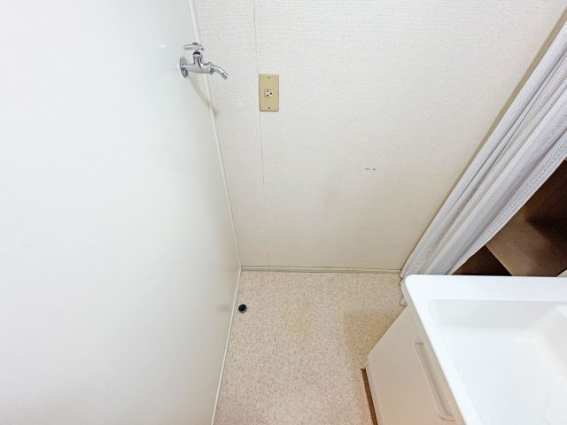 夢野ハイタウン3号棟のランドリースペース|洗面所