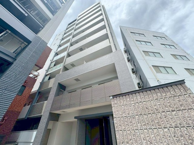 オクトレーベン新大阪の外観