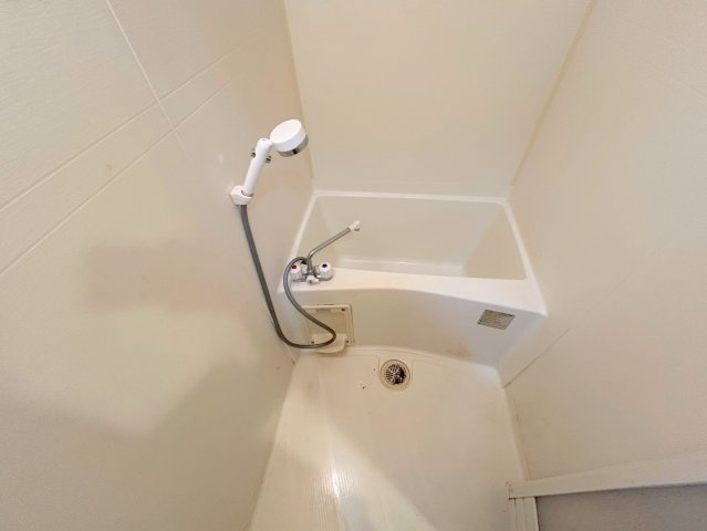 クリーデンス新大阪の浴室