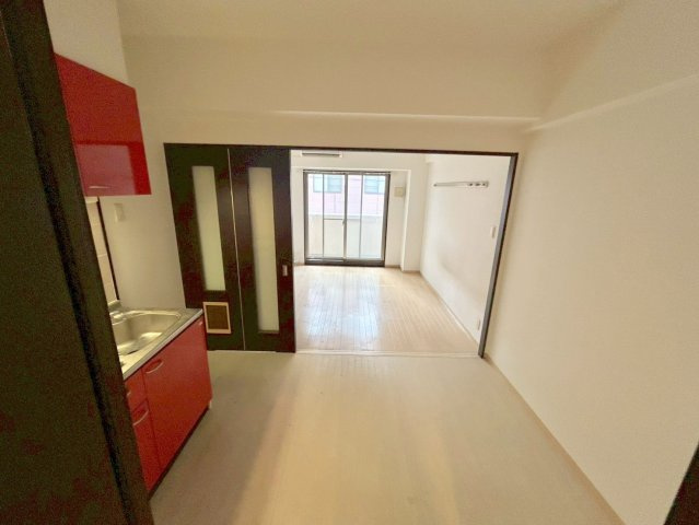 クリーデンス新大阪の居間・リビング