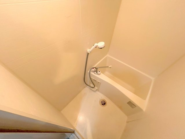 クリーデンス新大阪の浴室