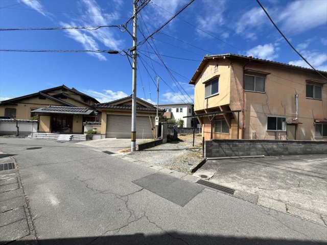 里吉1丁目売地の前面道路含む現地写真