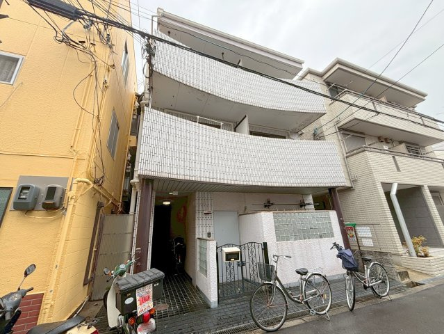 大美コーポの外観