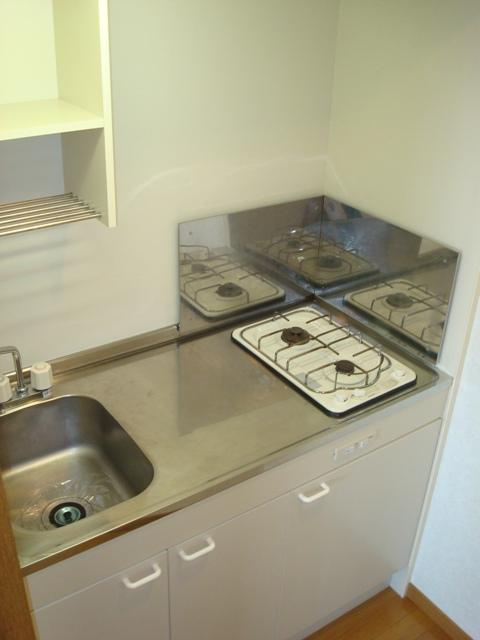 新品家具付きマンション港21(KaGood福岡)のキッチン