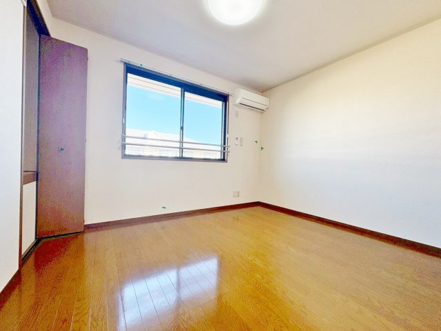 グレイス・パル国立の洋室