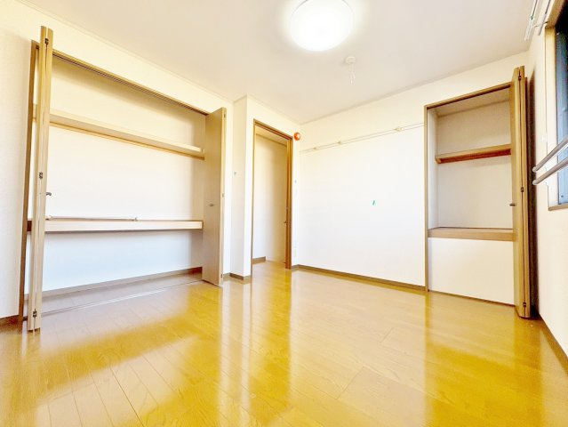 グレイス・パル国立