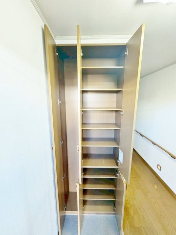 グレイス・パル国立