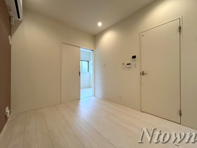 【居間・リビング】 | ハーモニーテラス高道町Ⅵ | 使いやすいリビングです