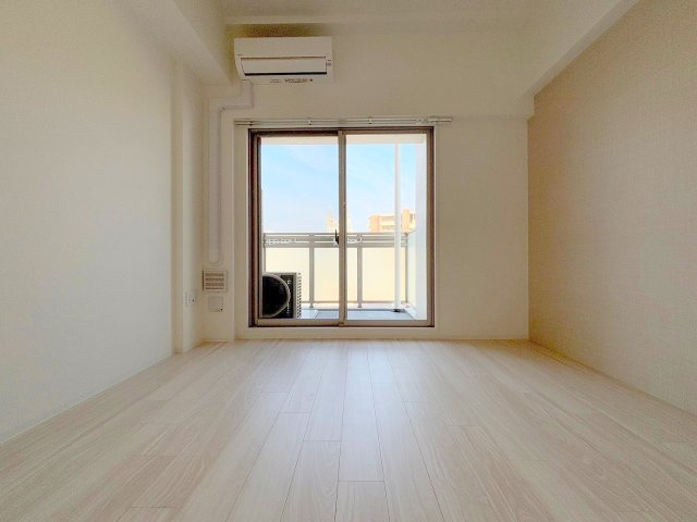 セレニテ十三ミラクの居間・リビング