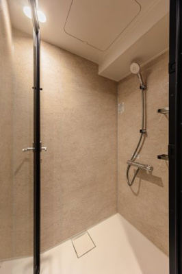 【シャワールーム】 | ドゥーエ参宮橋 | サウナからシャワーへ直行