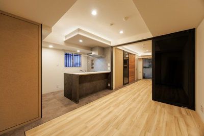 【居間・リビング】 | ドゥーエ参宮橋 | シックなリビングダイニング