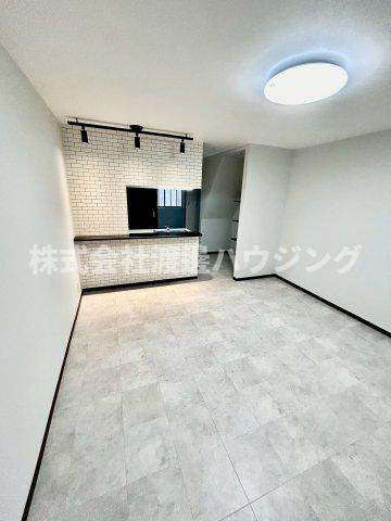 クラテル大利の内装