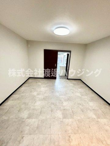 クラテル大利の内装