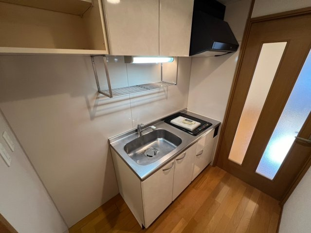 N緑地のキッチン