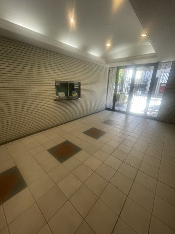 藤和シティホームズ西荻窪駅前のロビー