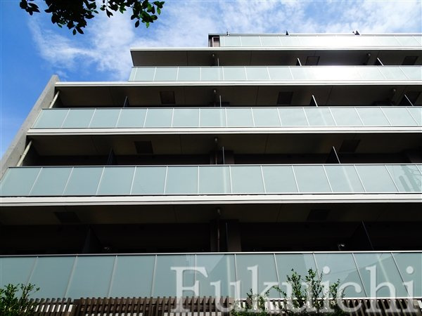 アジュールテラス目黒八雲の外観