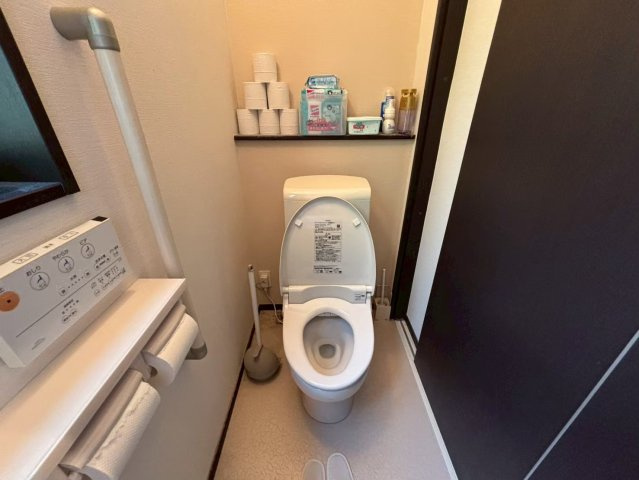 旭市南堀之内　中古戸建B棟のトイレ