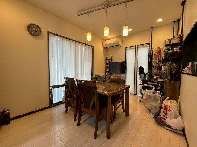 旭市南堀之内　中古戸建B棟の居間・リビング