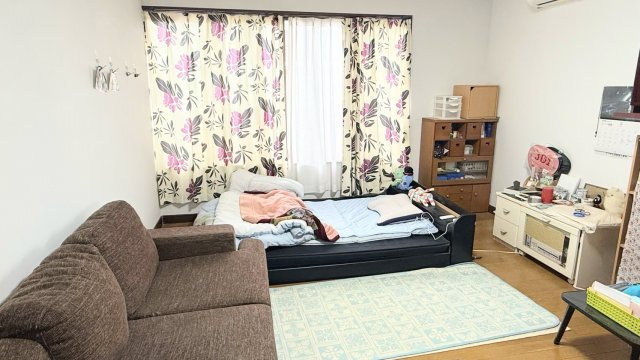 旭市南堀之内　中古戸建A棟の居間・リビング