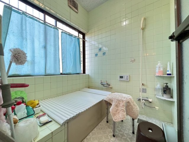 旭市南堀之内　中古戸建A棟の浴室