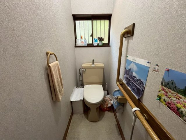 旭市南堀之内　中古戸建A棟のトイレ
