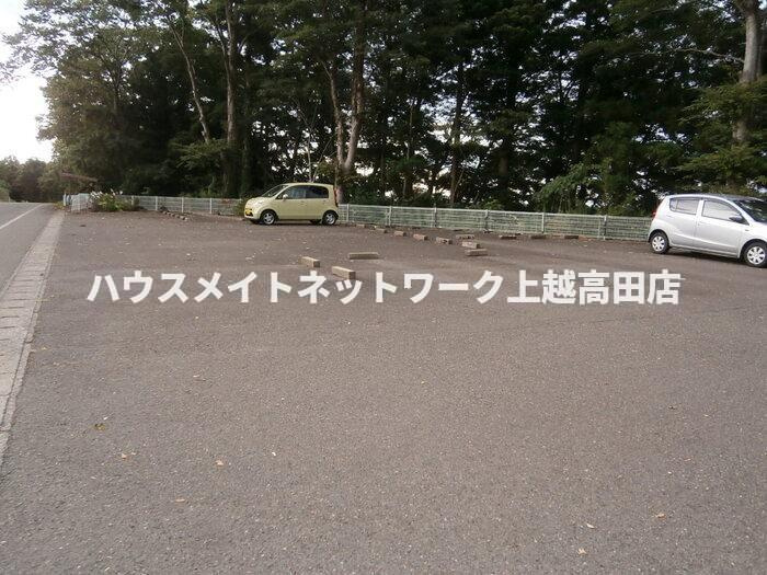 ヴィラ･ベルデベル Ａの駐車場|駐車場