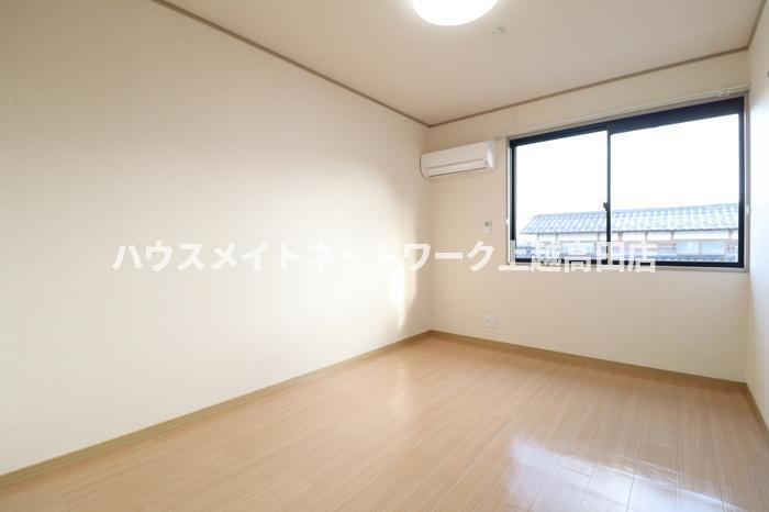 ヴィラ･ベルデベル Ａの洋室|洋室