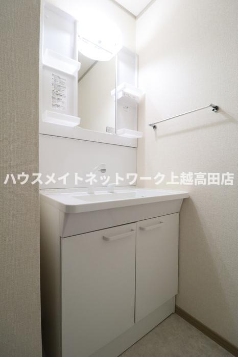 ヴィラ･ベルデベル Ａの独立洗面台|洗髪洗面化粧台