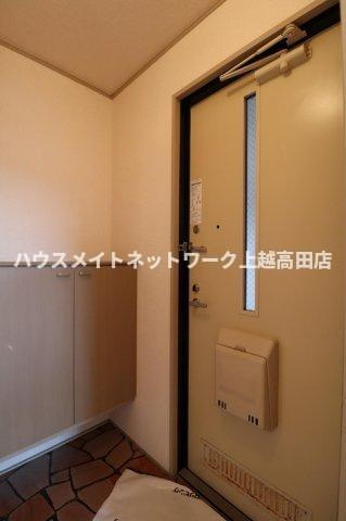 ヴィラ･ベルデベル Ａの玄関|玄関