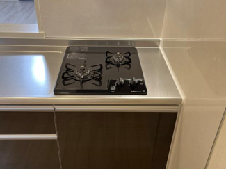 【キッチン】 | 仮称）東根市神町西4丁目新築アパート | コンロ（イメージ）