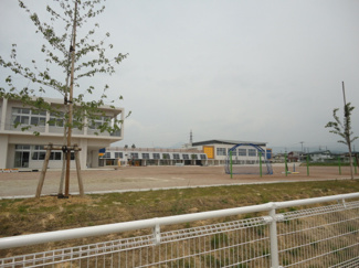 【周辺】 | 仮称）東根市神町西4丁目新築アパート | 東根市立大森小学校まで2,494ｍ