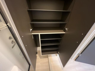 【収納】 | 仮称）東根市神町西4丁目新築アパート | シューズボックス（イメージ）