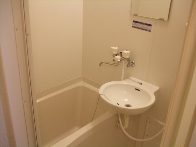 レオパレスＫ．グランスペランザの浴室