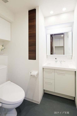 【トイレ】コンフォリア神楽坂ＤＥＵＸ