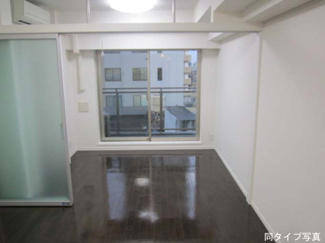 【居間・リビング】コンフォリア駒澤